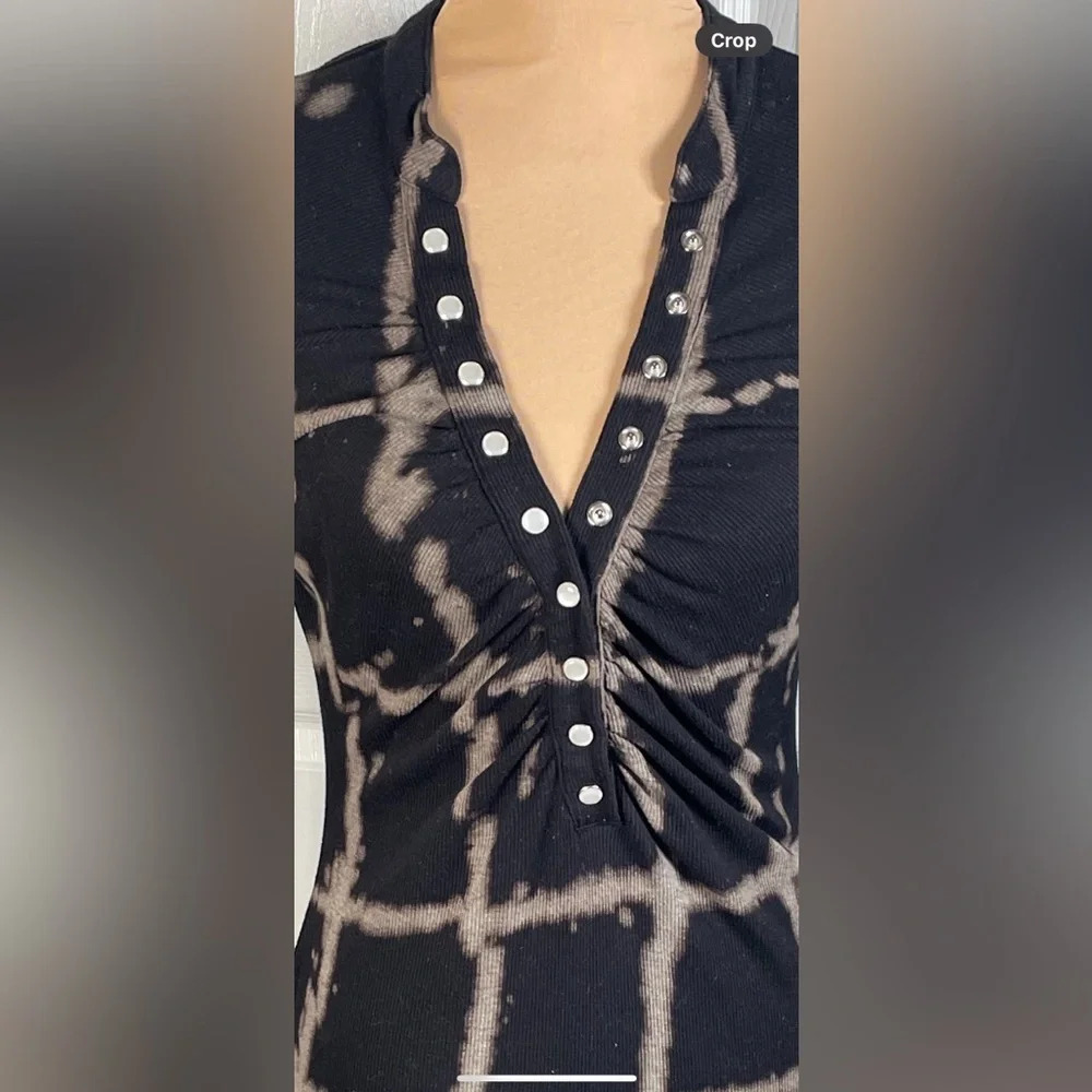 ✨ CHASER Ruched Button Up Tie Dye Ribbed Dress Size XS - Picture 3 of 7